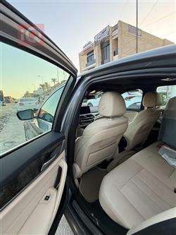 بی ئێم دەبڵیو سیریەس 5